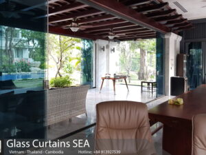 Cửa kính lùa 4 ray 8 cánh cao cấp