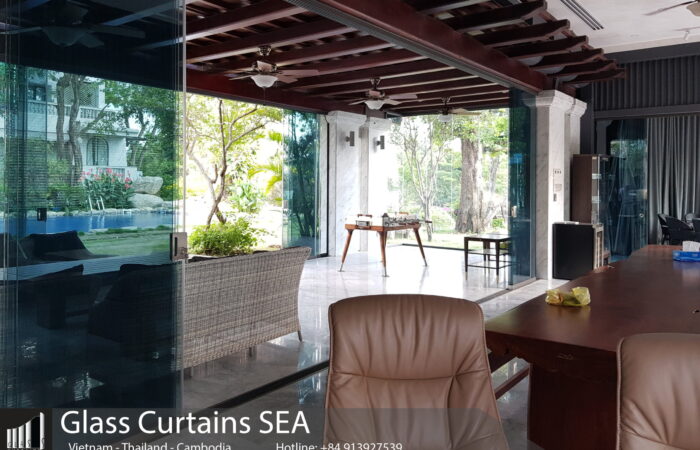 Cửa kính lùa 4 ray 8 cánh cao cấp