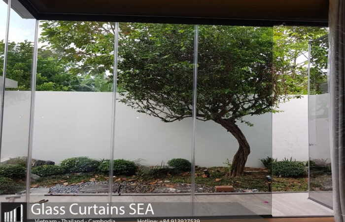 Giới thiệu tính năng chống nước của cửa kính không khung