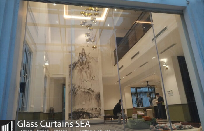 Cửa kính phòng khách và yếu tố phong thủy trong thiết kế nhà ở