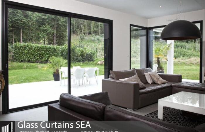 Giải pháp cửa kính trượt cho phòng khách nhỏ hẹp