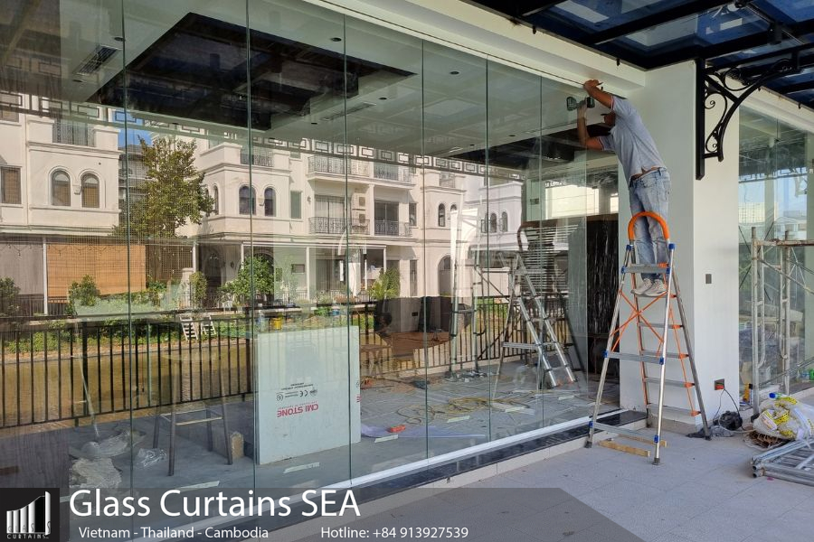 Cửa kính xếp trượt Flying Door