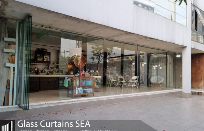 Sử dụng cửa kính trong thiết kế căn hộ cao cấp