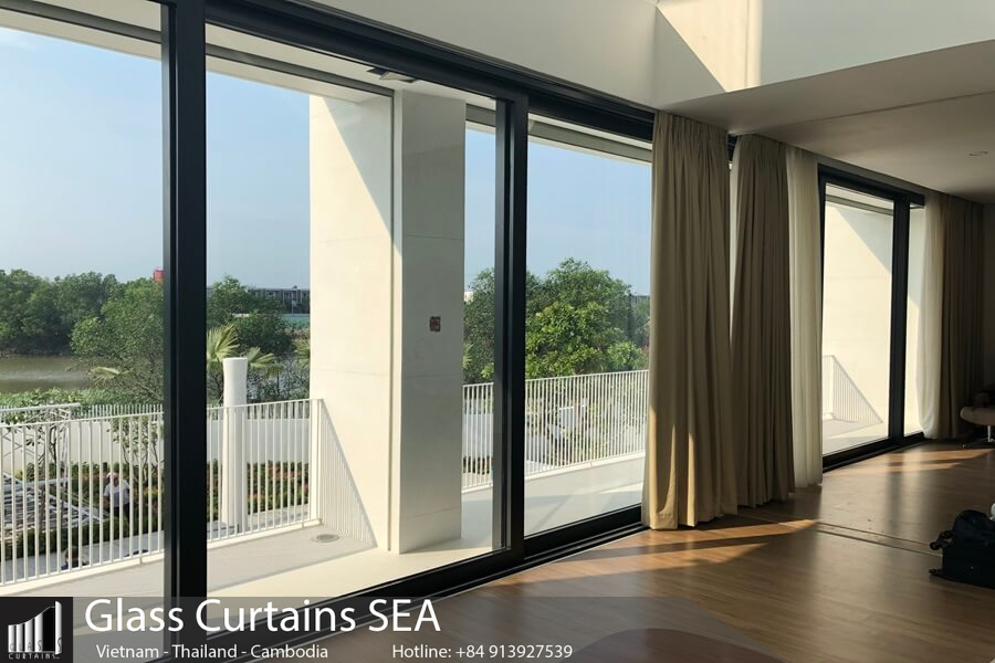 Cần cân bằng yếu tố thẩm mỹ và công năng khi chọn cửa kính