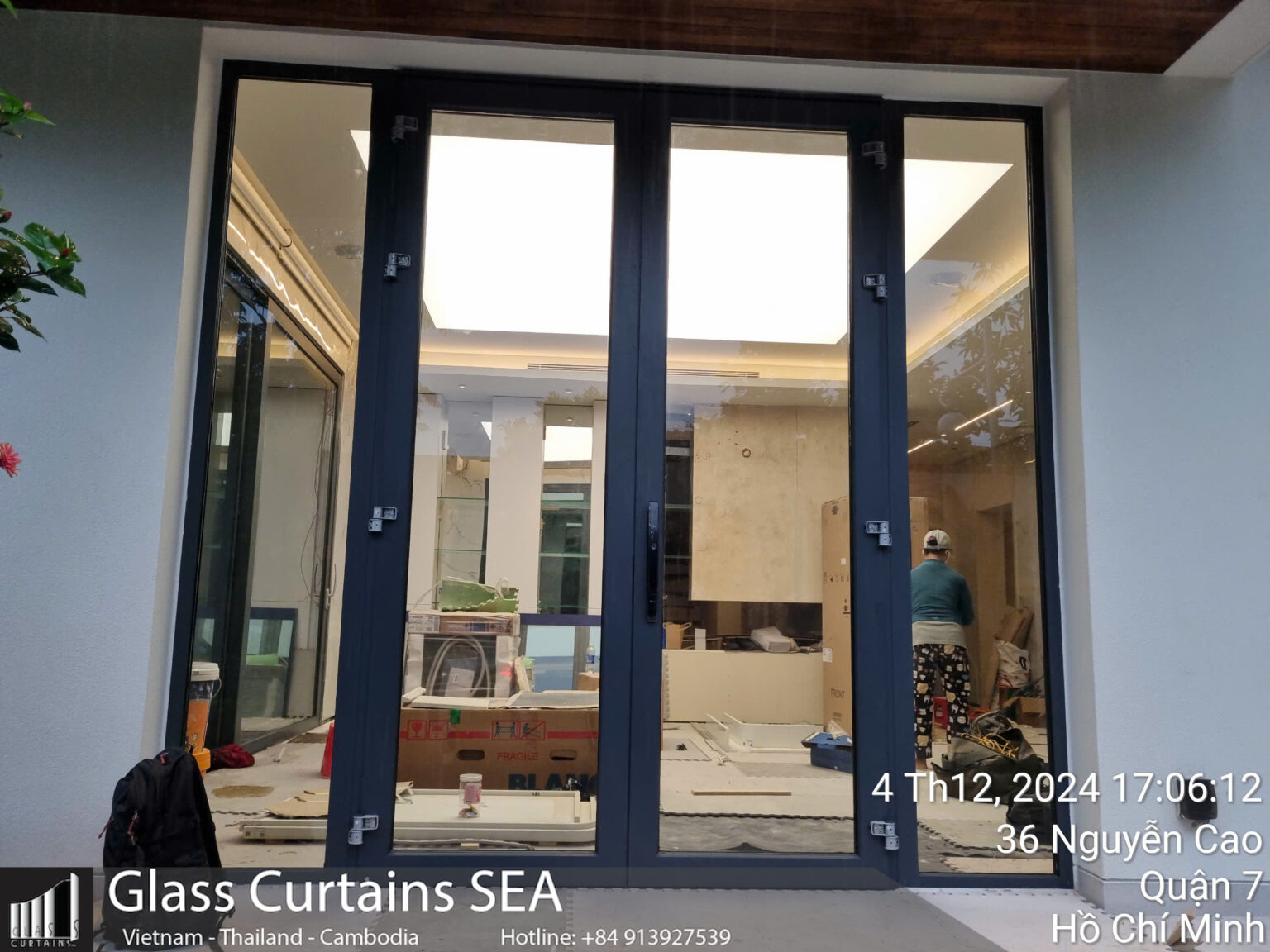 Lắp đặt cửa kính hộp cách âm tại Hồ Chí Minh